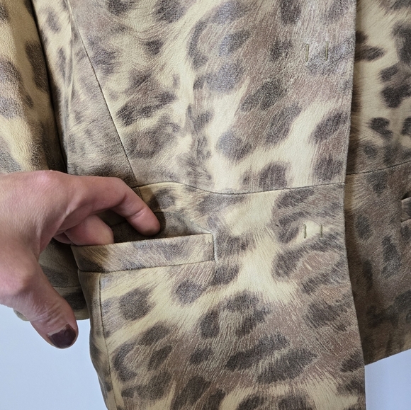 Carslisle 100% Smooth Suede Leopard Print Women's Jacket. Size 10 - Picture 4 of 12